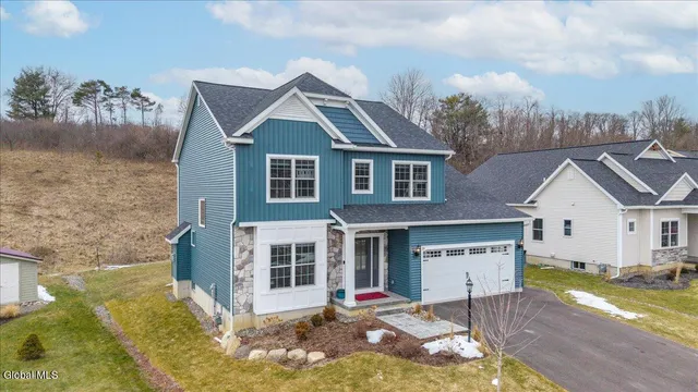 $689,000 | 10 Quail Run, Voorheesville, NY 12186