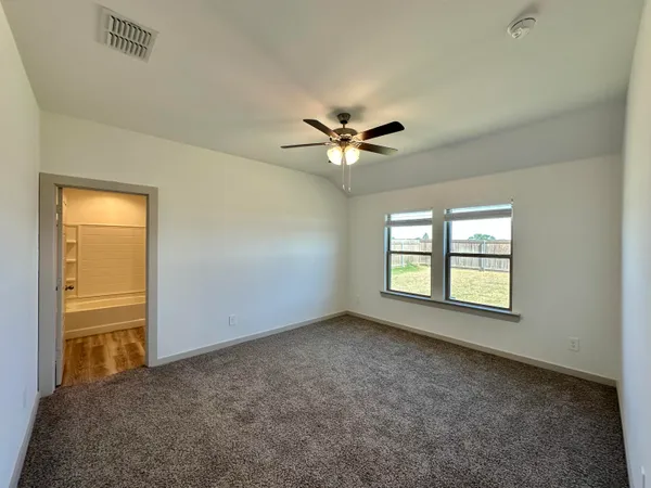 $1,995 | 2328 149th Street, Lubbock, TX 79423