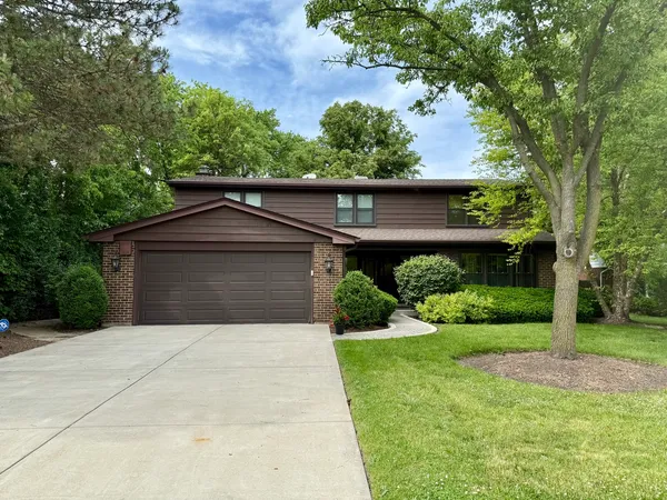 $959,000 | 3724 Winnetka Road, Glenview, IL 60026