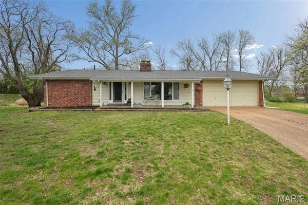 $434,900 | 12725 Westport Drive, St. Louis, MO 63146