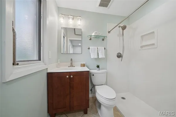 $434,900 | 12725 Westport Drive, St. Louis, MO 63146