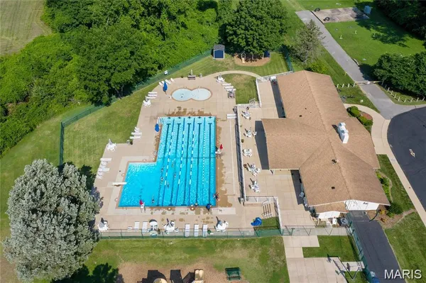 $434,900 | 12725 Westport Drive, St. Louis, MO 63146