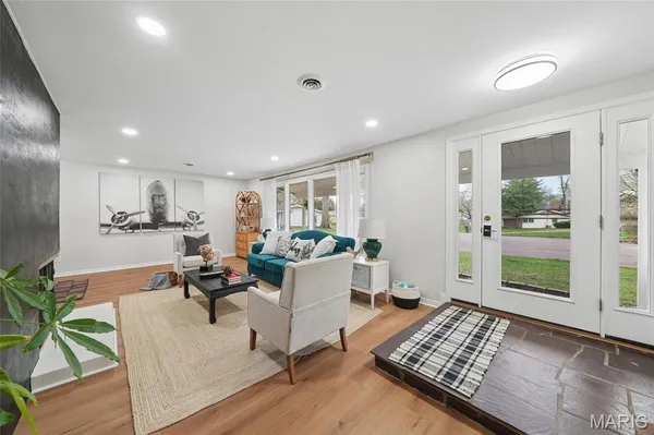 $434,900 | 12725 Westport Drive, St. Louis, MO 63146