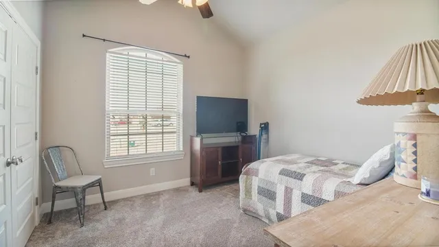 $275,000 | 129 Oak Spgs Loop, Mabank, TX 75147