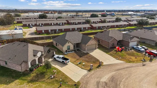 $275,000 | 129 Oak Spgs Loop, Mabank, TX 75147