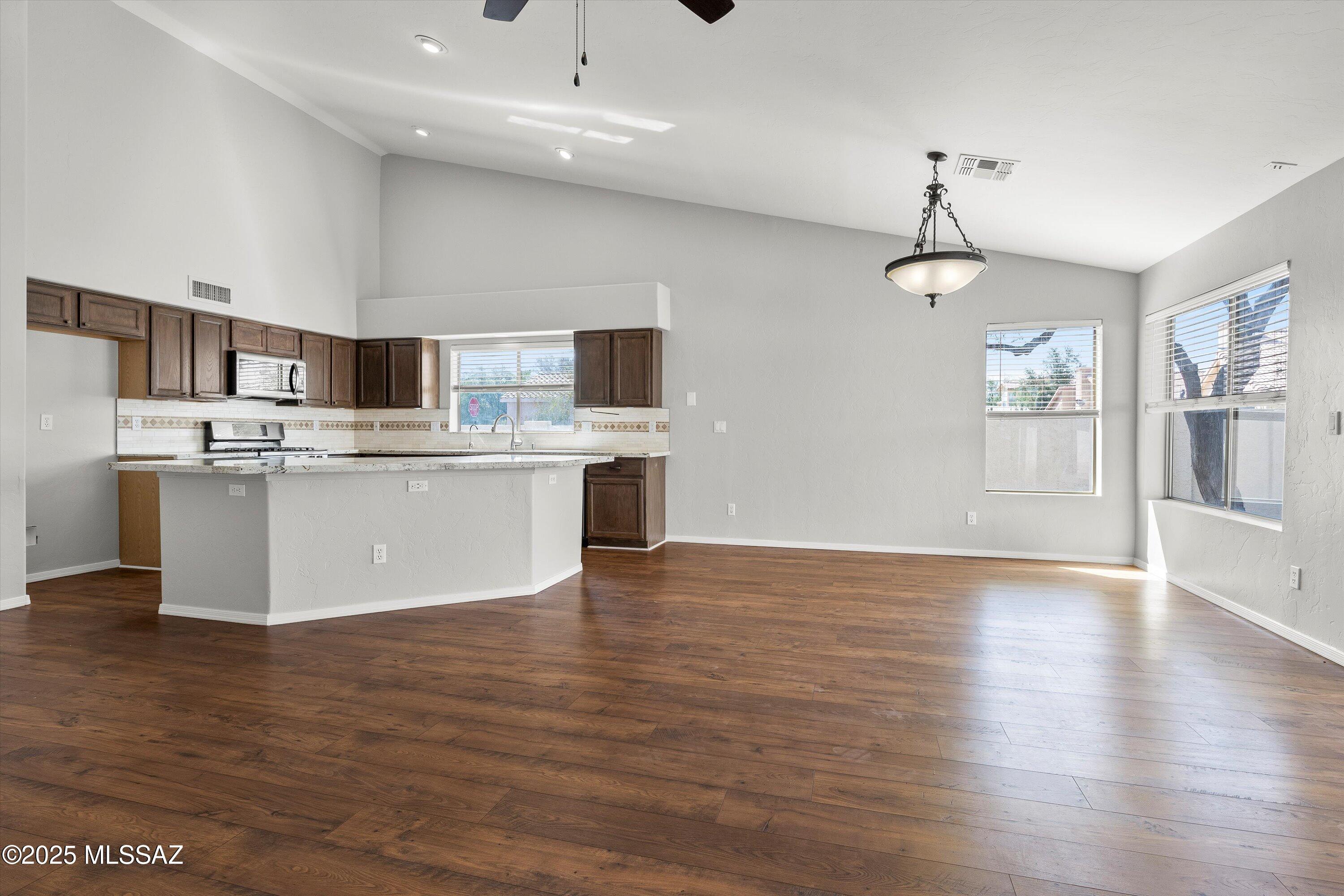 6861 West Rifle Way Tucson, AZ 85743 - Photo 18 of 49 Gallery Image 18