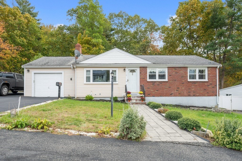 16 Woodcliff Road Holbrook, MA 02343 - Photo 1 of 32 Gallery Image 1