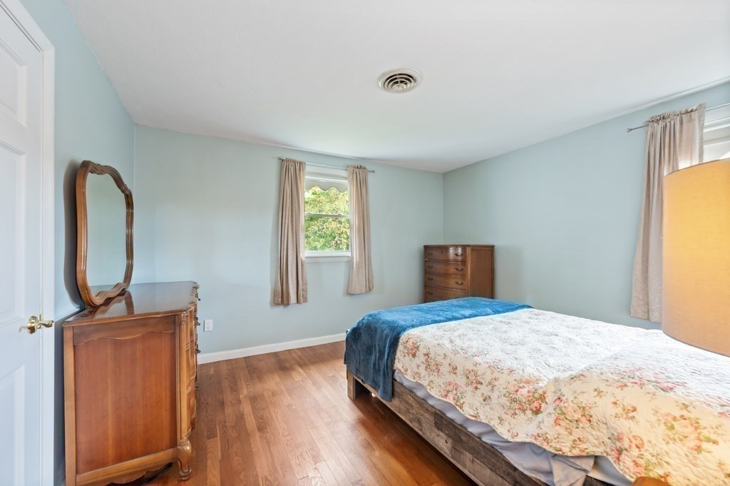 16 Woodcliff Road Holbrook, MA 02343 - Photo 18 of 32 Gallery Image 18