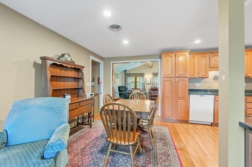 16 Woodcliff Road Holbrook, MA 02343 - Photo 9 of 32 Gallery Image 9