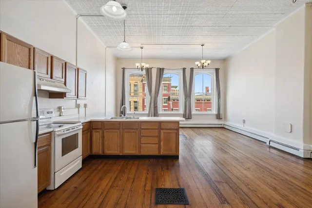 $1,299,900 | 43-49 Main Street, Bangor, ME 04401