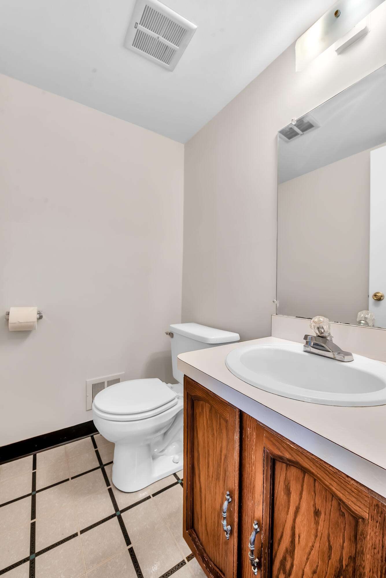 197 Kings Way Canton, MI 48188 - Photo 12 of 30 197 Kings way - HD Drone Photography-11