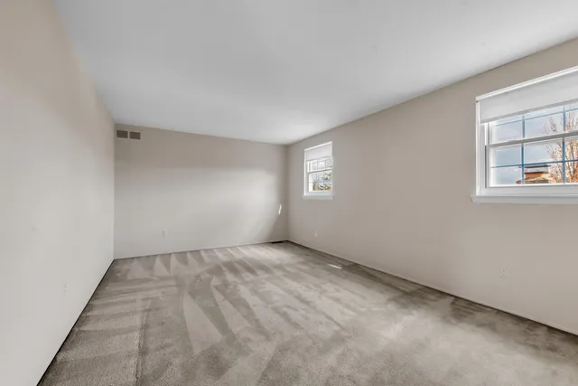 $2,250 | 197 Kings Way, Canton, MI 48188