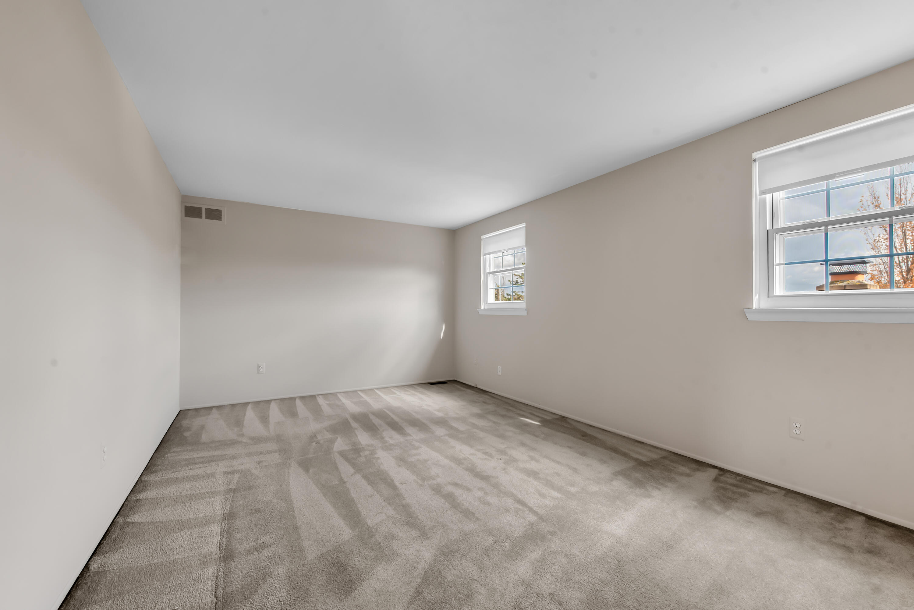 197 Kings Way Canton, MI 48188 - Photo 14 of 30 197 Kings way - HD Drone Photography-16