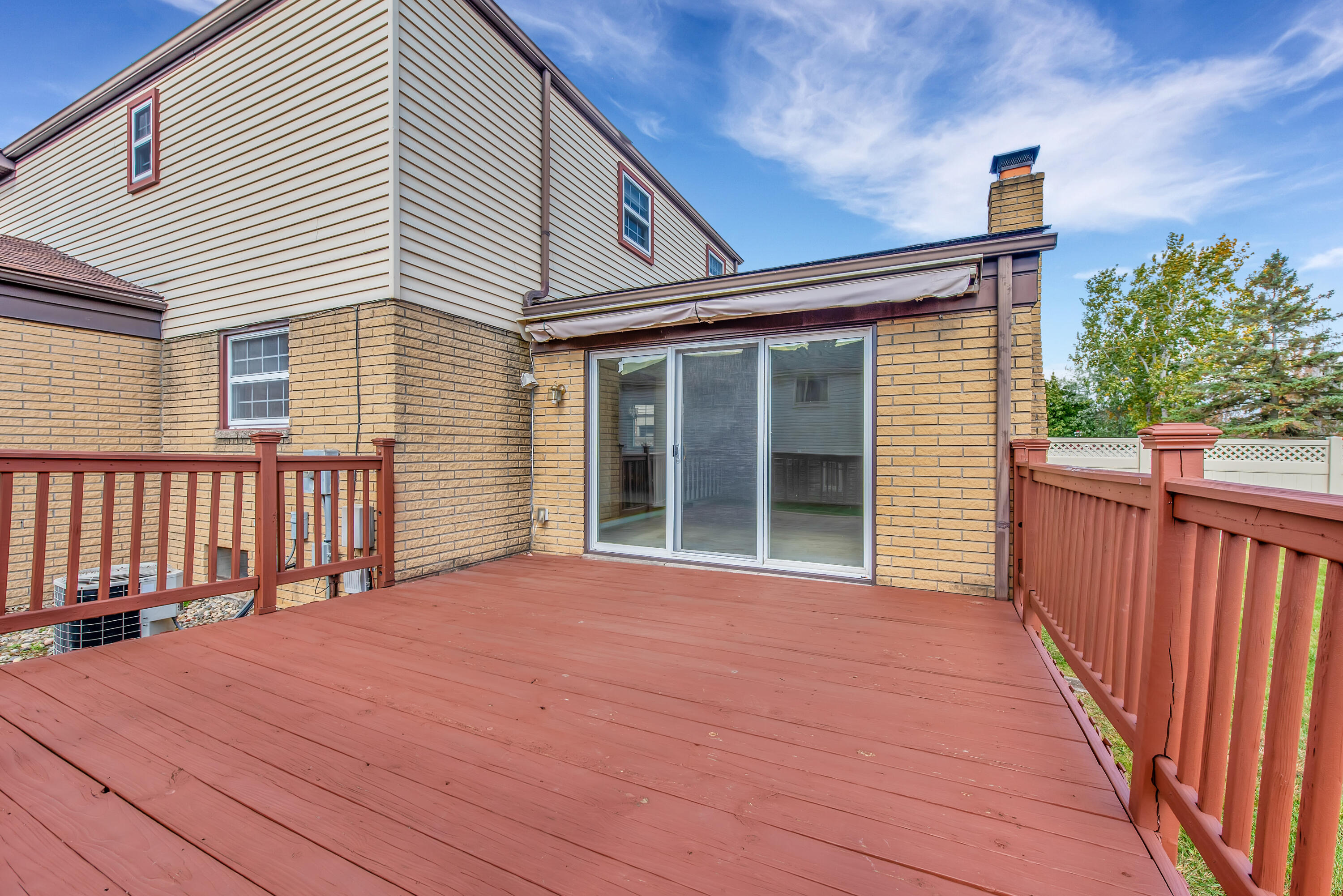 197 Kings Way Canton, MI 48188 - Photo 24 of 30 197 Kings way - HD Drone Photography-32