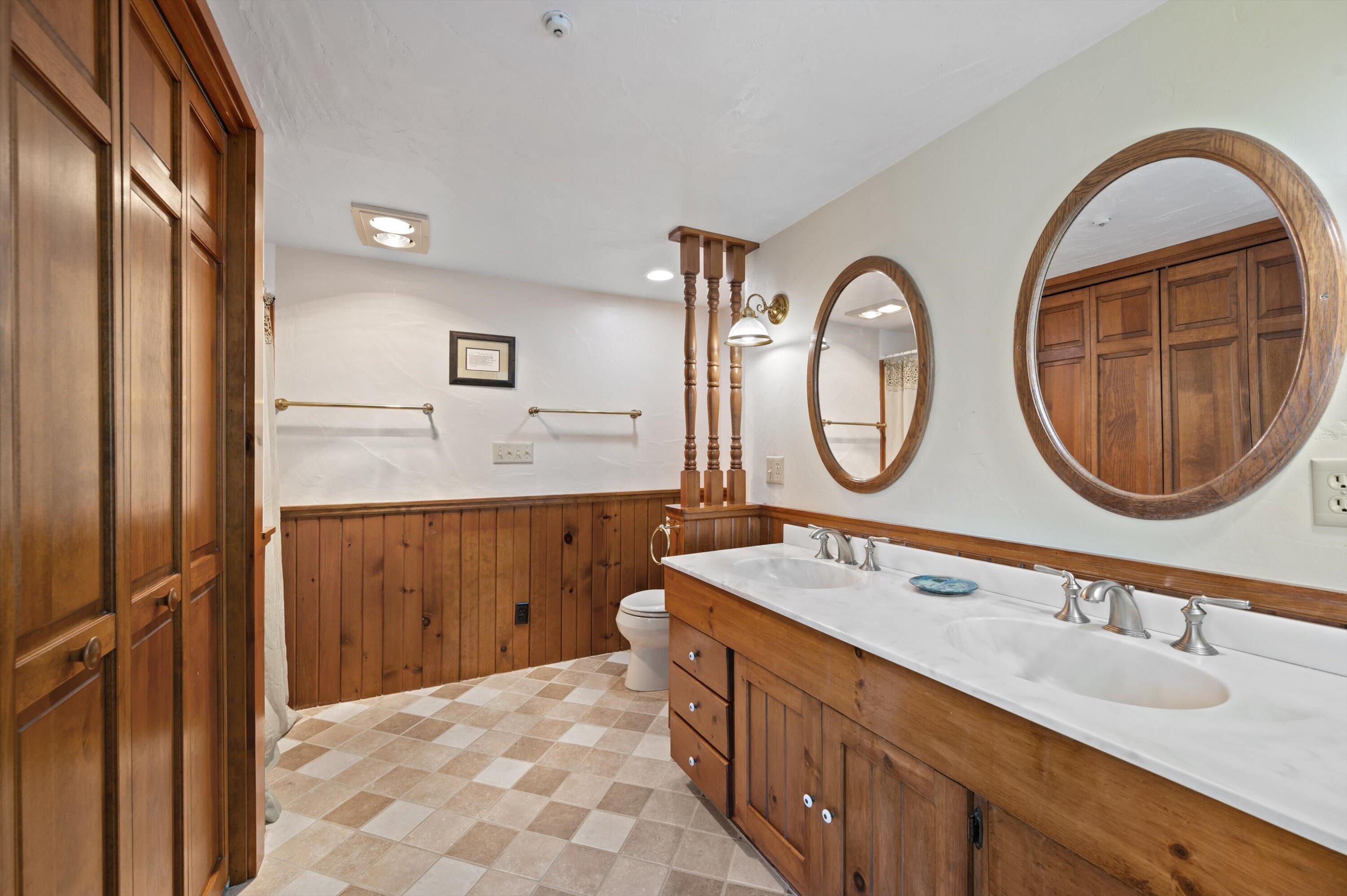 N9523 North River Road Ixonia, WI 53036 - Photo 23 of 55 Dual vanity