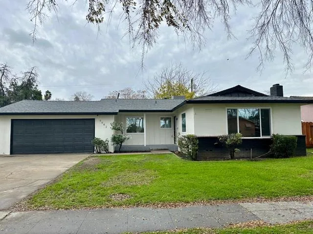 $355,000 | 4642 East Woodward Avenue, Fresno, CA 93702