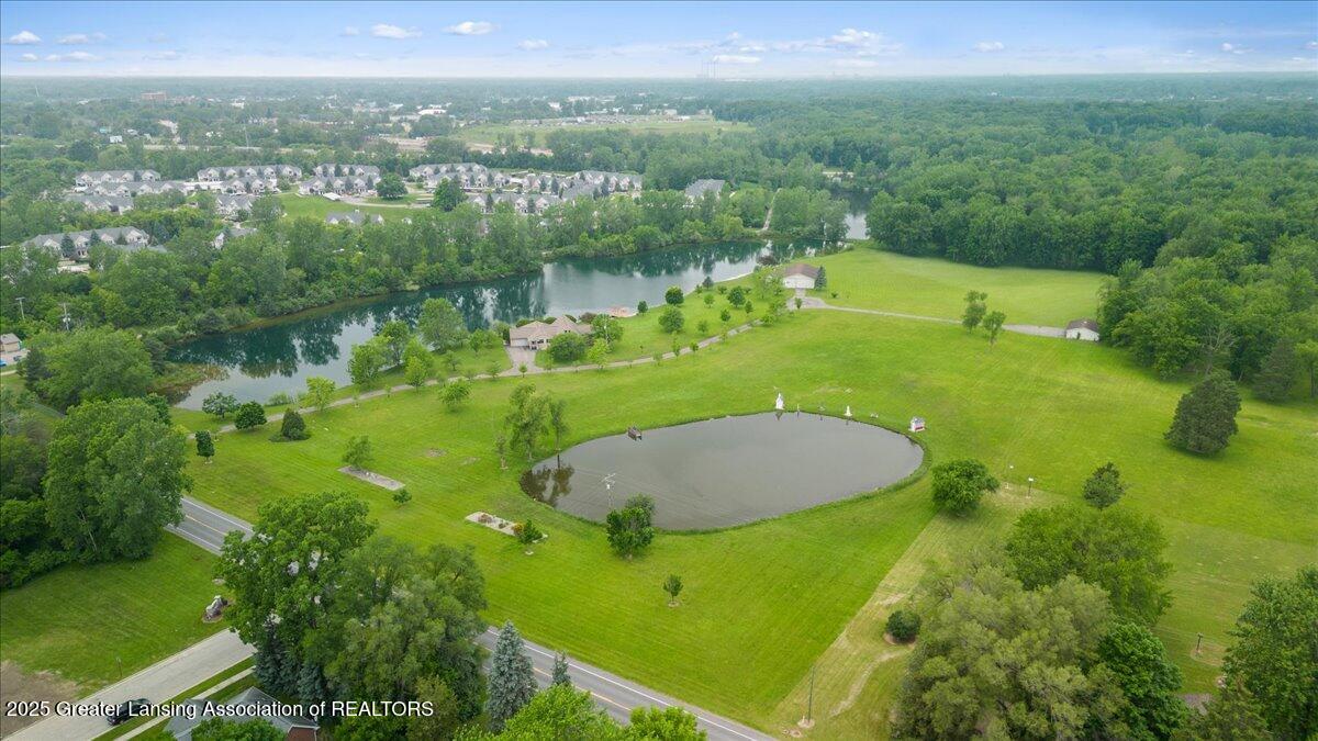 4240 Dell Road Lansing, MI 48911 - Photo 88 of 90 24-Media Jett - 16