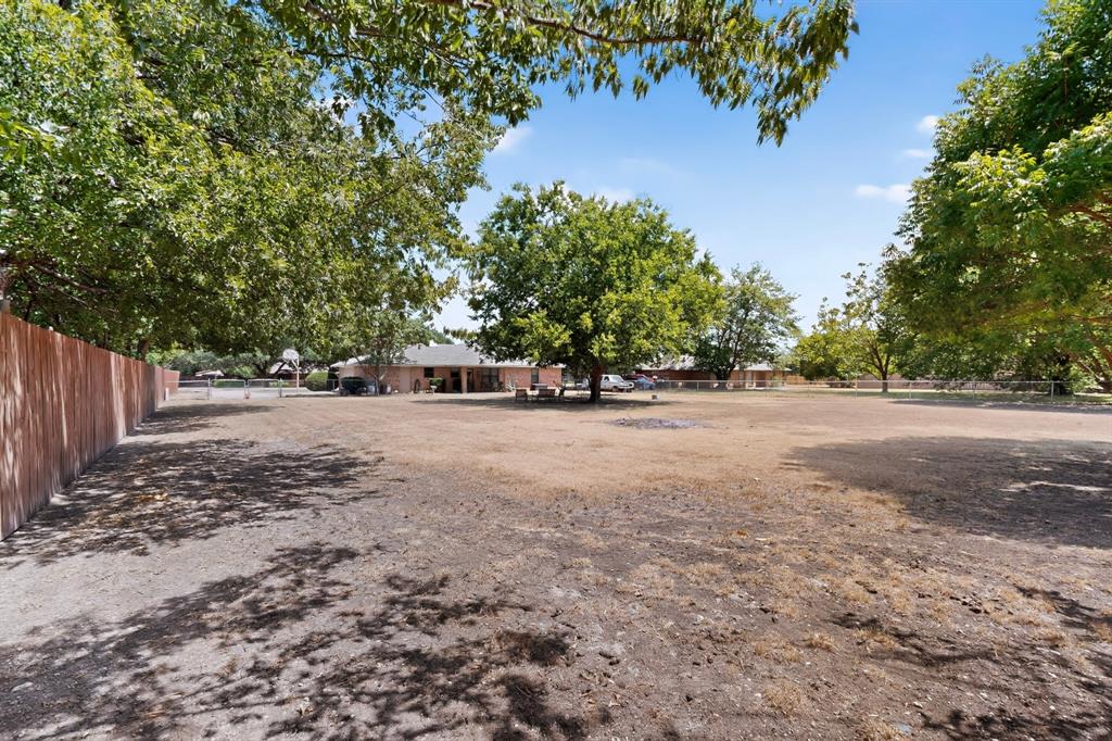105 Prairie Creek Road Red Oak, TX 75154 - Photo 26 of 31 Gallery Image 26