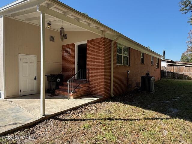 2819 Robinette Drive Orange Park, FL 32073 - Photo 14 of 15 a front view of a house