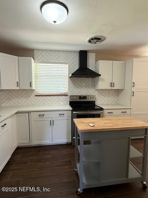 2819 Robinette Drive Orange Park, FL 32073 - Photo 5 of 15 a kitchen with stainless steel appliances granite countertop a sink stove and cabinets