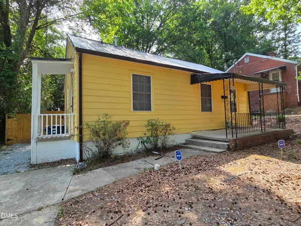 $219,900 | 709 South Plum Street, Durham, NC 27701