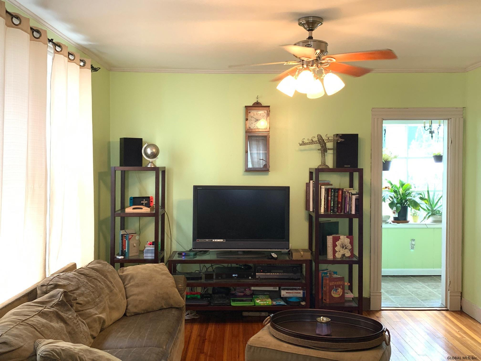 1652 Rugby Road Schenectady, NY 12309 - Photo 13 of 27 Photo 13