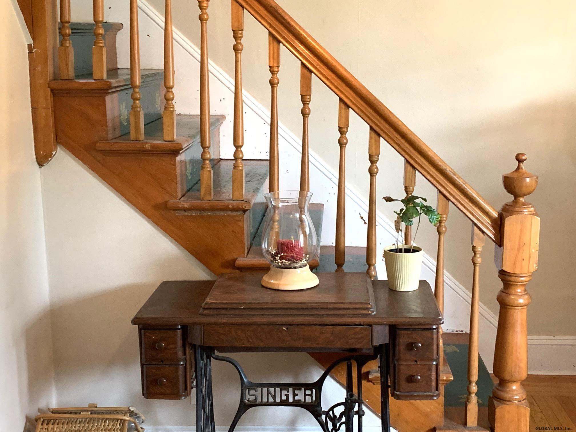 1652 Rugby Road Schenectady, NY 12309 - Photo 17 of 27 Photo 17