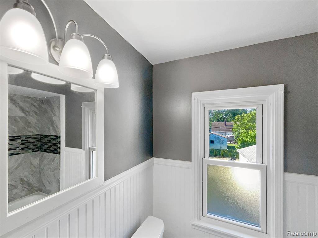 3611 Normandy Road Royal Oak, MI 48073 - Photo 11 of 14