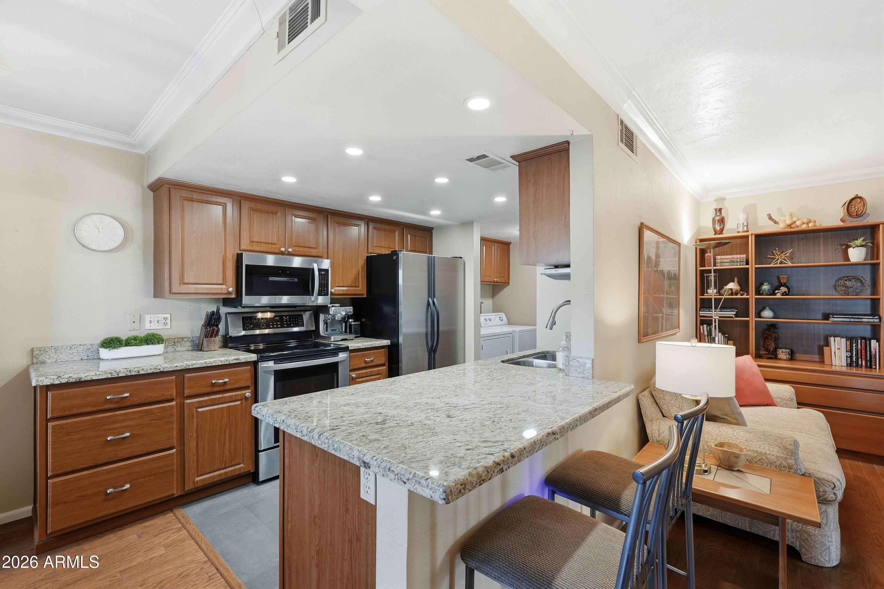 633 East Calavar Road Phoenix, AZ 85022 - Photo 7 of 24 Breakfast Bar