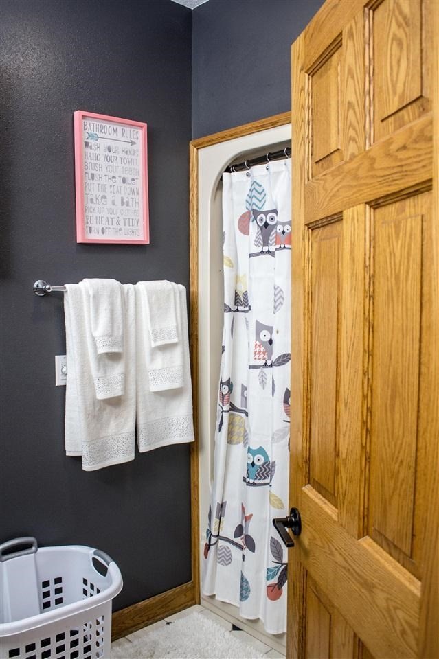 10141 Newburg Road Durand, MI 48429 - Photo 37 of 58 21433950-36.JPG