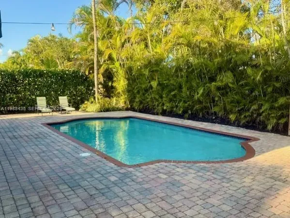 $829,000 | 18163 Southwest 149th Place, Miami, FL 33187
