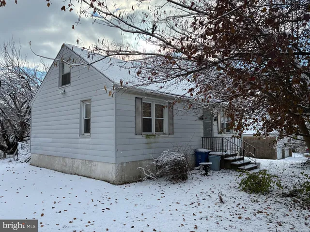 $199,900 | 22 Monroe Street, Reading, PA 19605