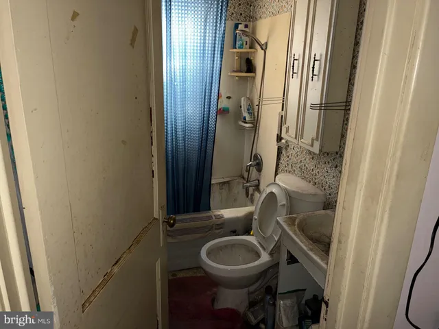 $199,900 | 22 Monroe Street, Reading, PA 19605