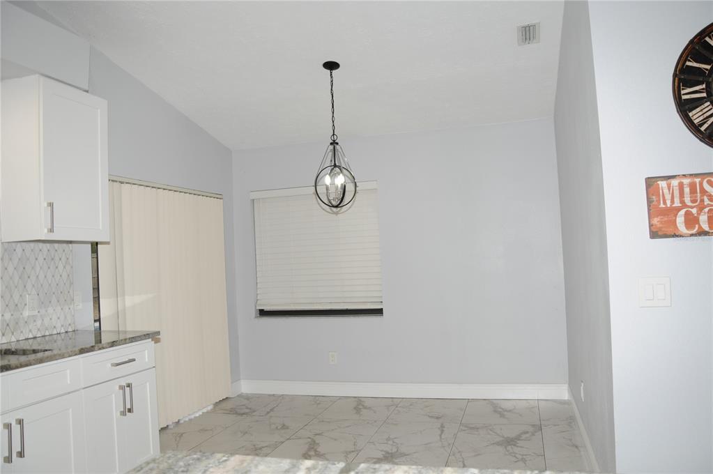 2106 Whitlock Place Dover, FL 33527 - Photo 19 of 83