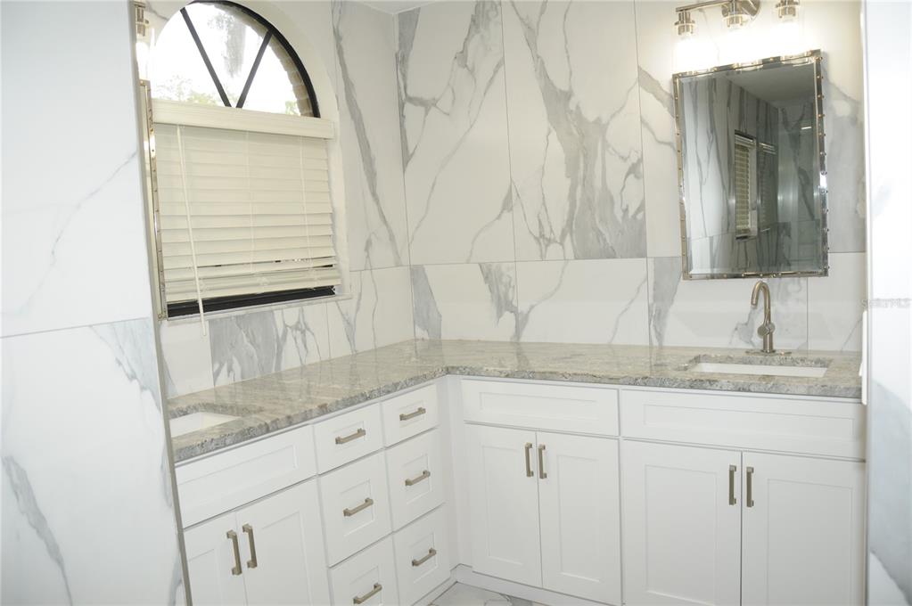 2106 Whitlock Place Dover, FL 33527 - Photo 42 of 83