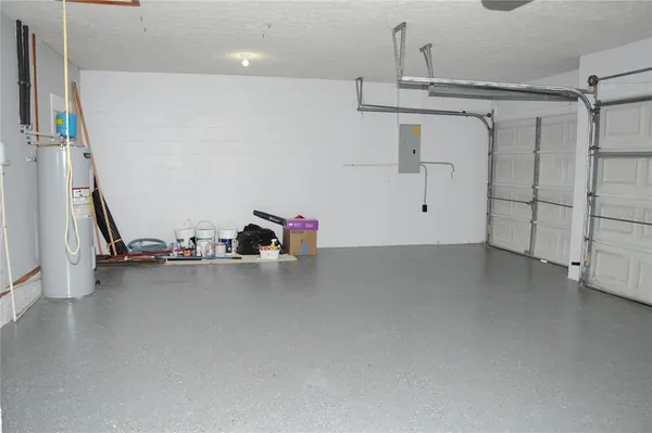 $630,000 | 2106 Whitlock Place, Dover, FL 33527