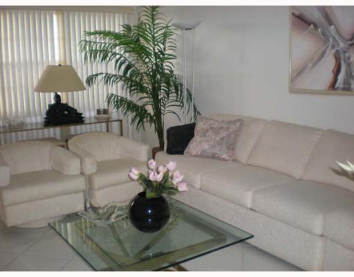2054 Newcastle A, Unit 2054 Boca Raton, FL 33434 - Photo 6 of 8 Additional Photo