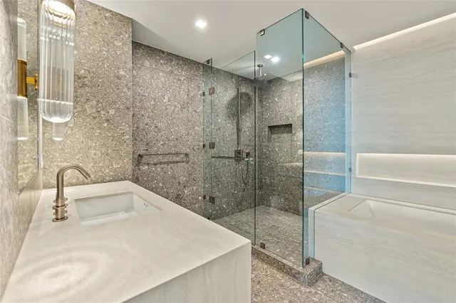 $3,495,000 | 900 North Ocean Boulevard, Unit 1604, Pompano Beach, FL 33062