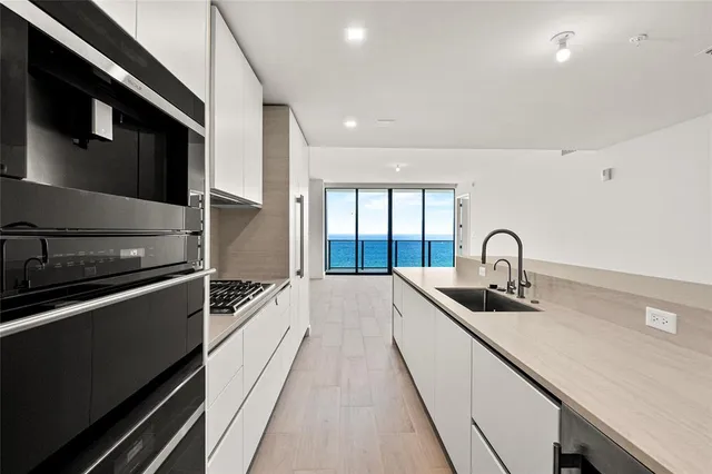 $3,495,000 | 900 North Ocean Boulevard, Unit 1604, Pompano Beach, FL 33062