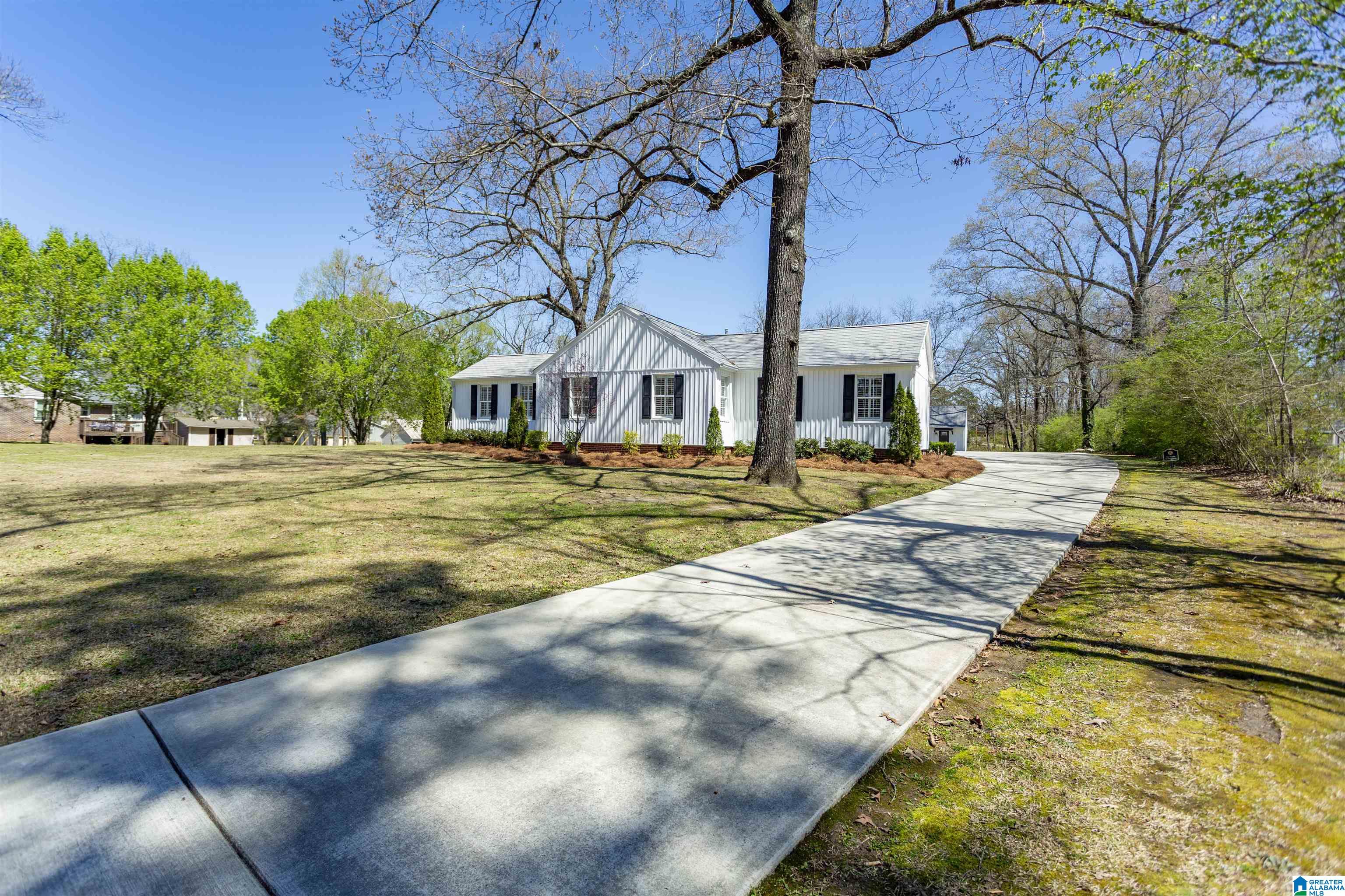 5449 Sutherland Road Mount Olive, AL 35117 - Photo 7 of 69