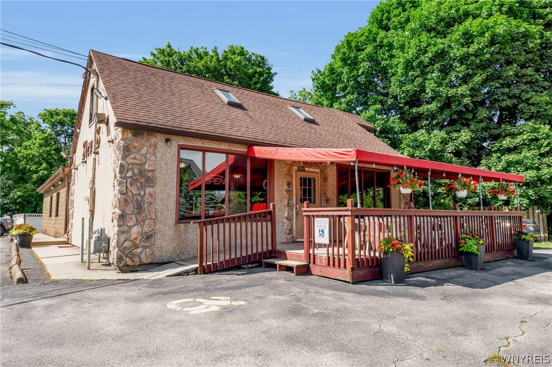 951 Ridge Road Lackawanna, NY 14218 - Photo 3 of 50 Gallery Image 3
