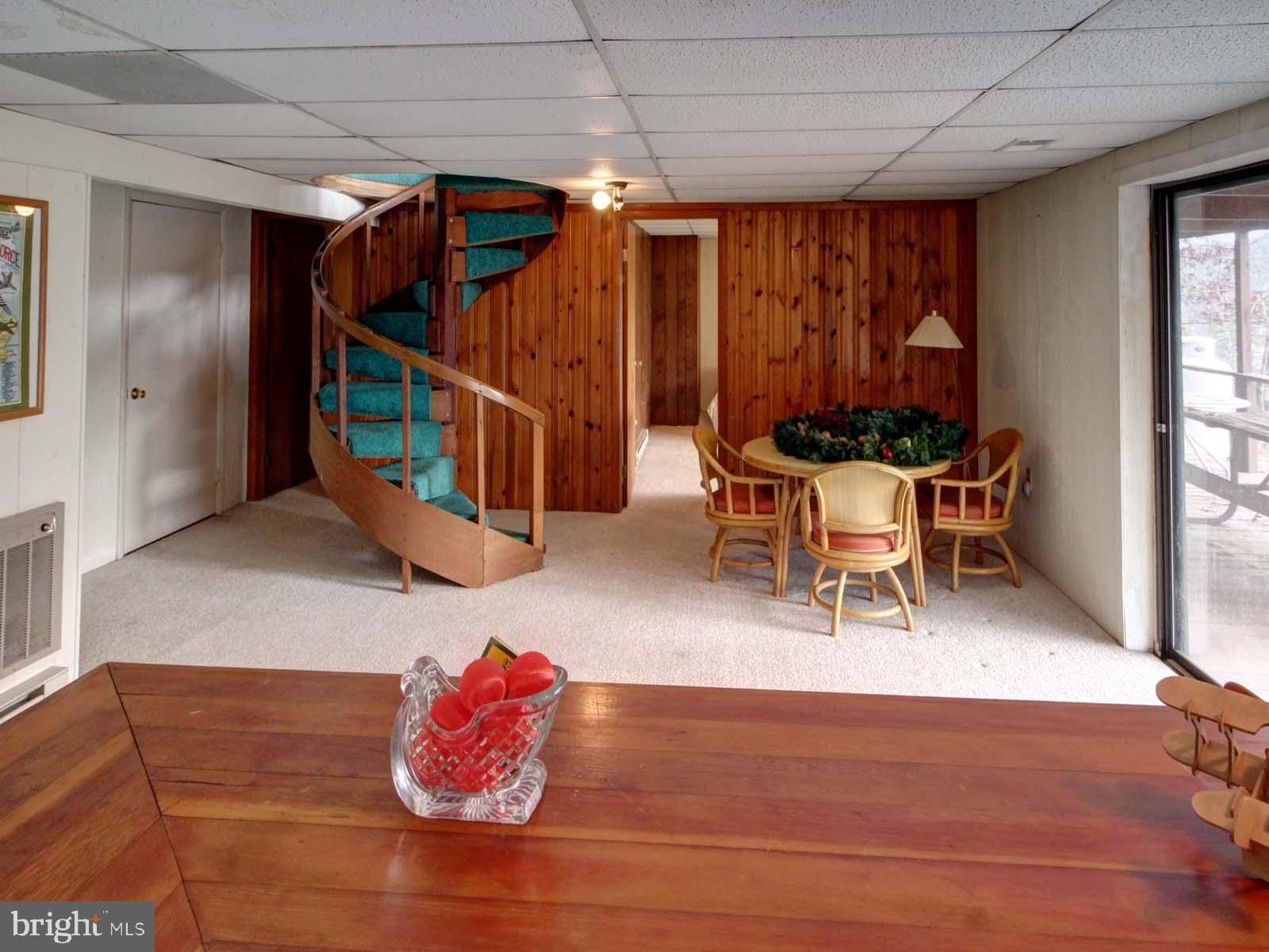416 Killmon Road Basye, VA 22810 - Photo 27 of 31 FAMILY ROOM