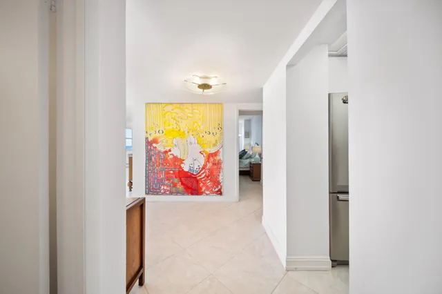 $939,995 | 1950 South Ocean Drive, Unit 18Q, Hallandale Beach, FL 33009