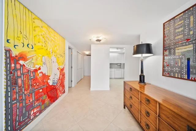 $939,995 | 1950 South Ocean Drive, Unit 18Q, Hallandale Beach, FL 33009