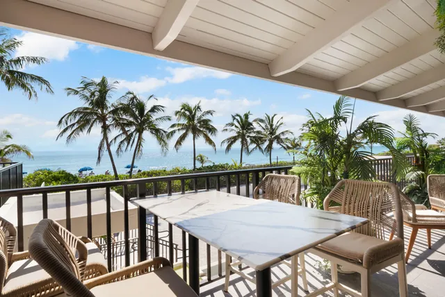 $939,995 | 1950 South Ocean Drive, Unit 18Q, Hallandale Beach, FL 33009