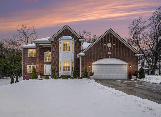 $1,950,000 | 1360 Fairlane Drive, Ann Arbor, MI 48104