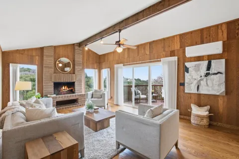 $5,698,000 | 27769 Edgerton Road, Los Altos Hills, CA 94022