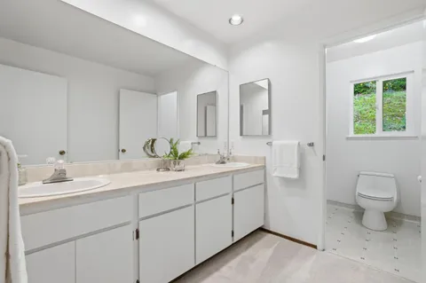 $5,698,000 | 27769 Edgerton Road, Los Altos Hills, CA 94022