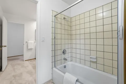 $5,698,000 | 27769 Edgerton Road, Los Altos Hills, CA 94022