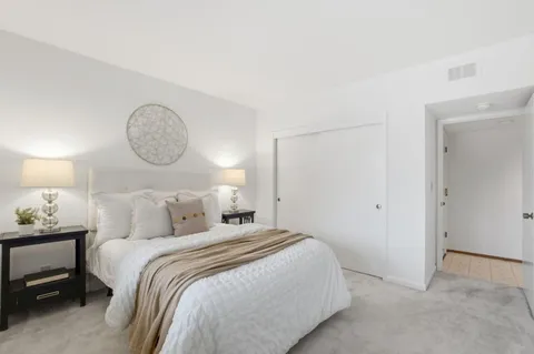 $5,698,000 | 27769 Edgerton Road, Los Altos Hills, CA 94022